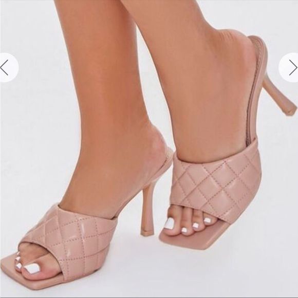 Wild Diva Square Toe Quilted Slip On Nude Heels Size 7 - Picture 10 of 10